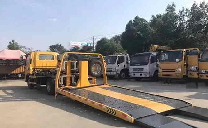 饶河汽车中途维修案例